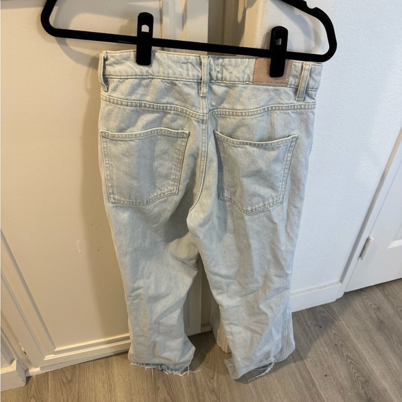 Zara High Rise Jeans - Picture 3 of 4